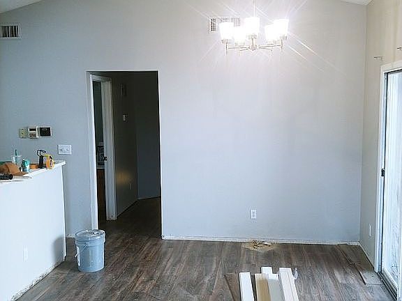 4th image of 18221 N 31st St