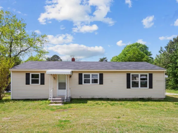 67 Davie Smith St, Roanoke Rapids, NC 27870