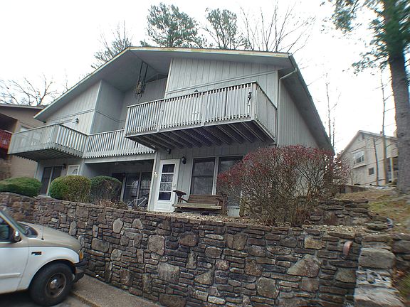 2nd image of 39 Nantucket Dr