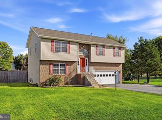 204 Fairfax Dr, Stephens City, VA 22655