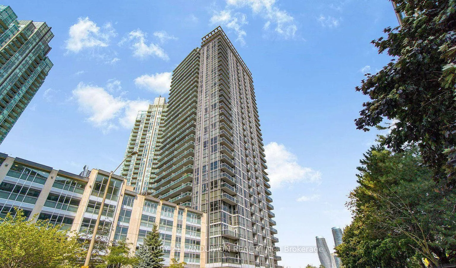 2 bed, $2,700 — Photo 1