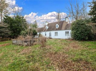 55 Meadowbrook Rd, White Plains, NY 10605