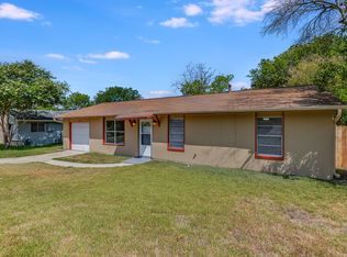 7505 Valley Oak St, Live Oak, TX 78233