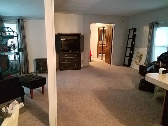 2nd image of 424 Redmond Dr