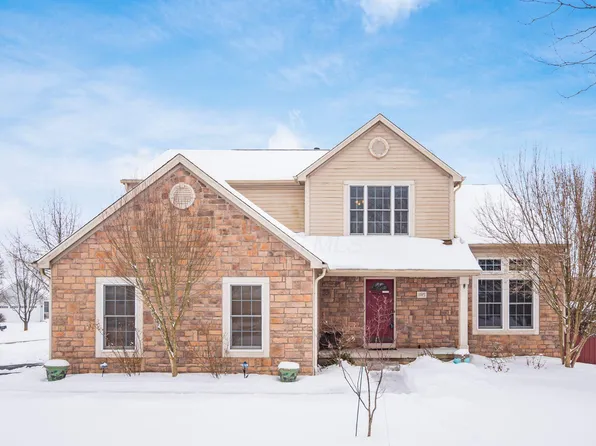 1195 Village Dr, Marysville, OH 43040