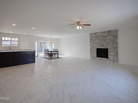 5th image of 111 E PEBBLE BEACH Drive