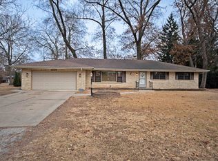 2206 Primrose Trl, Rockford, IL 61108
