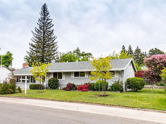 2nd image of 6732 Carrwood St