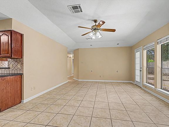 4th image of 7315 Foxside Ln