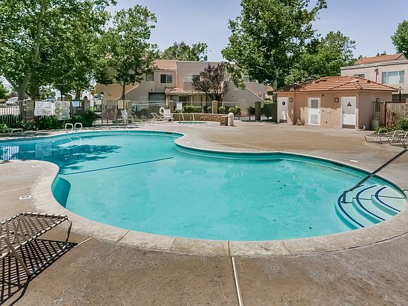 3rd image of 24474 Valle Del Oro Unit 204