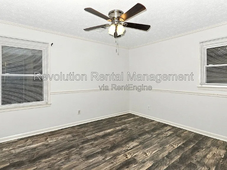 115 Hickory Ave — Photo 24