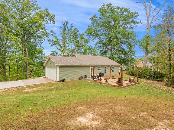 5th image of 331 Dogwood Glen Ln