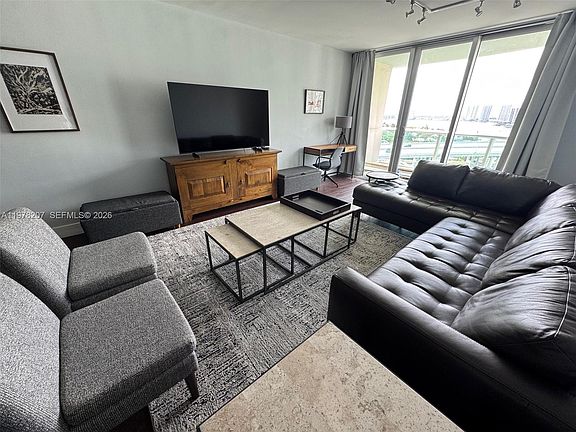 4th image of 19380 Collins Ave APT 1219