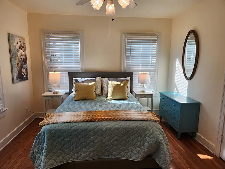 4214 Bellvue Ave — Photo 21