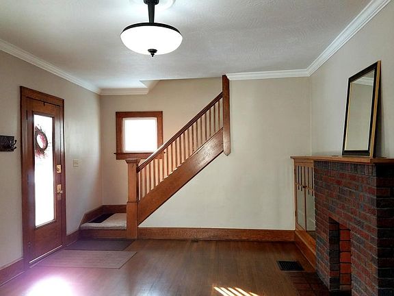 5th image of 83 Neal Ave