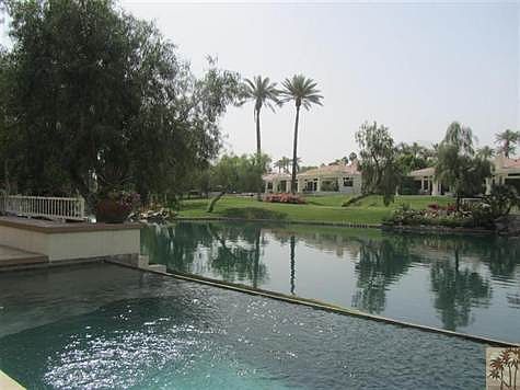 Gorgeous infinity pool and views.