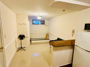 3152 29th St #1, Astoria, NY 11106