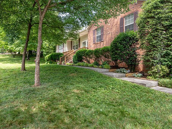 4th image of 1901 Penwood Dr