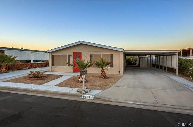 1st image of 69651 Country Club Dr