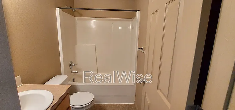5719 NE 135th Ave — Photo 6