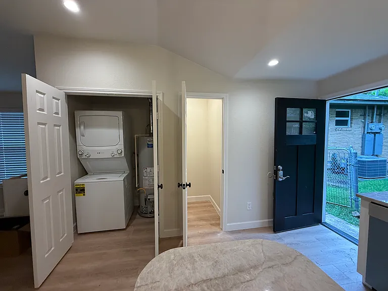 Includes washer/dryer and pantry for storage