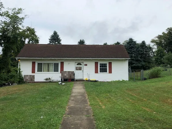 101 Dickson St, Weirton, WV 26062