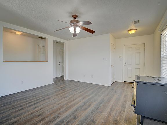 4th image of 2524 Bixby St NW