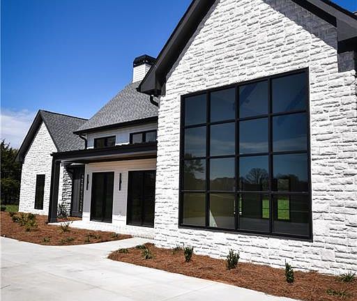 3rd image of 1825 Andora Ct