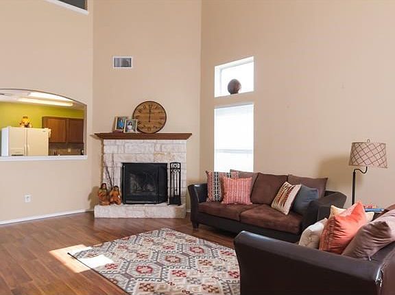 3rd image of 114 San Gabriel Dr