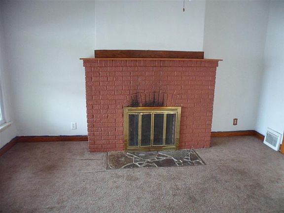 5th image of 631 E 29th Ave