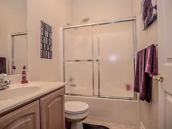 5th image of 646 S 23rd St