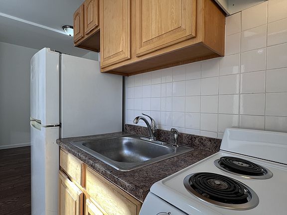 5th image of 31 Oliver St APT 1E