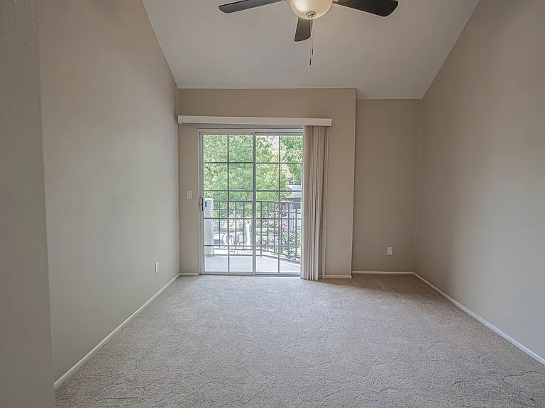 24109 Del Monte Dr #466 — Photo 12