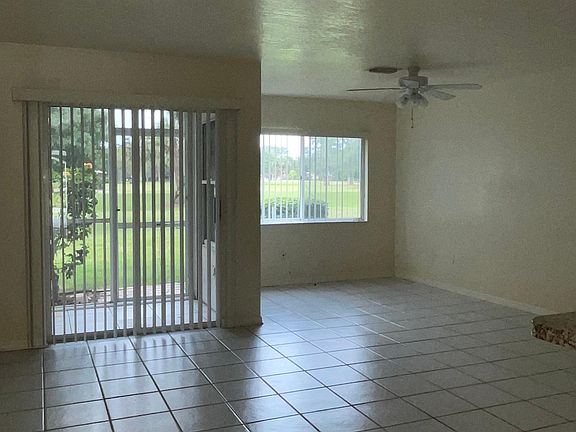 4th image of 1600 Woodland Dr APT E102