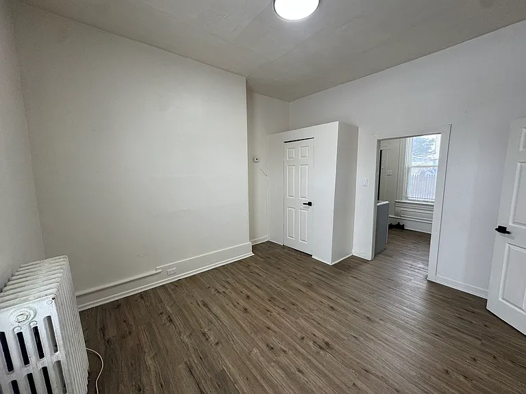 3068 River Ave #B — Photo 5