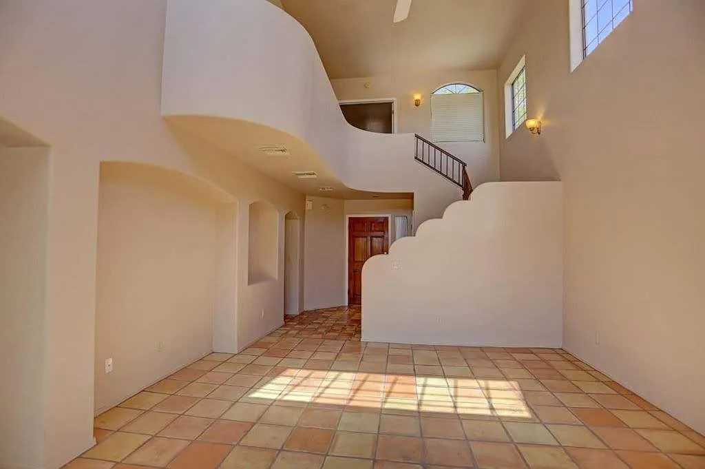 2 bed, 1617 sqft, $1,995 — Photo 3