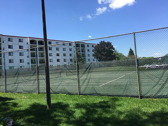 2nd image of 450 Plum Creek Dr #4123
