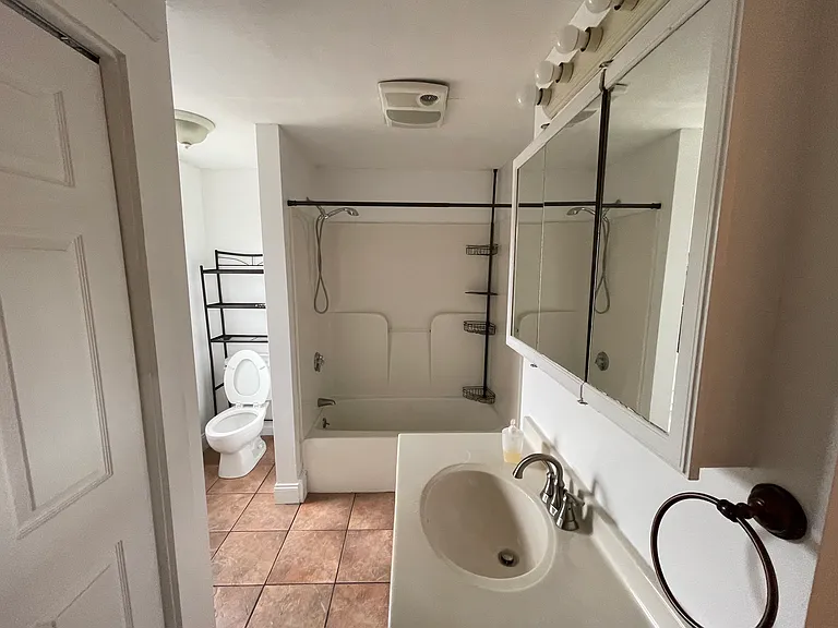 252 Methuen St #B — Photo 14