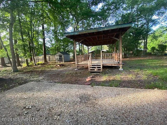 422 Whispering Pine Dr — Photo 11