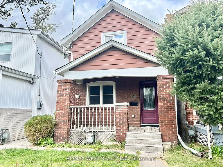 4 Sutherland Ave #BASEMENT — Photo 12