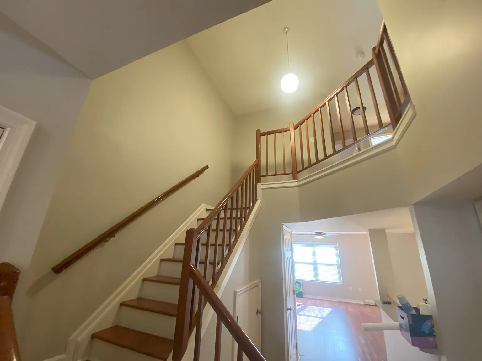 3 bed, 2.5 bath, 1543 sqft, $1,925 — Photo 2