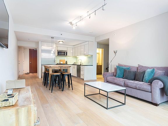 5th image of 338 Spear St #12