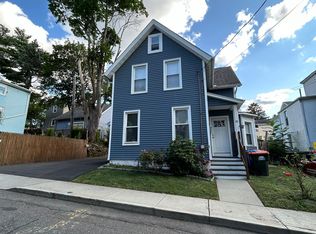 35 Crescent St, Meriden, CT 06450