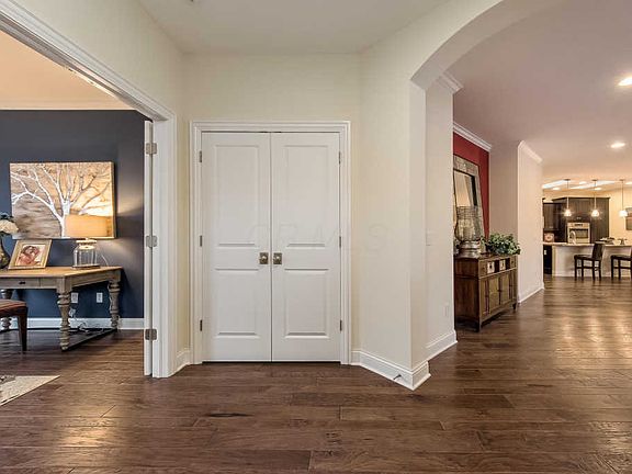 4th image of 10312 Silverbell Dr