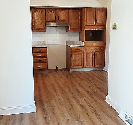 2nd image of 3814 Nottingham Ave