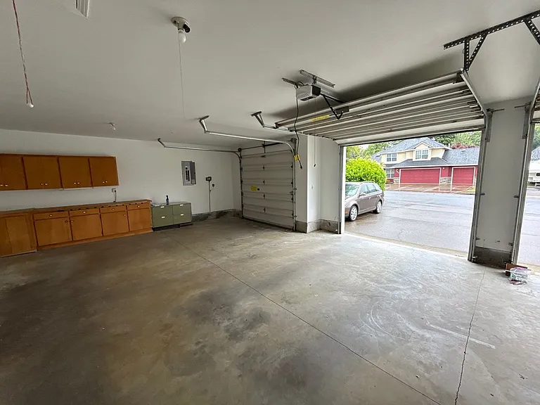 191 McLaughlin Dr — Photo 37