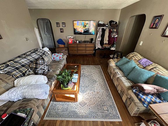 3rd image of 1408 Mole Ave