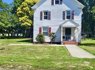 30432 Oak St, Princess Anne, MD 21853