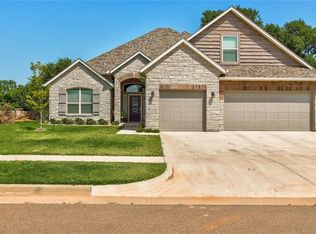 11128 Fairways Ave, Yukon, OK 73099