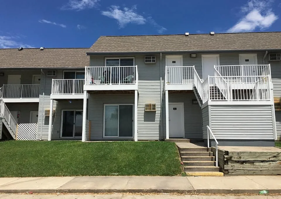 Harrison Apartments